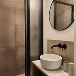3 Pieces Refait A Neuf Par Architecte ! Paris